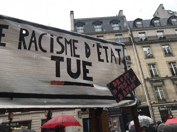 Manifestation à Paris contre les violences policières - Sputnik Afrique