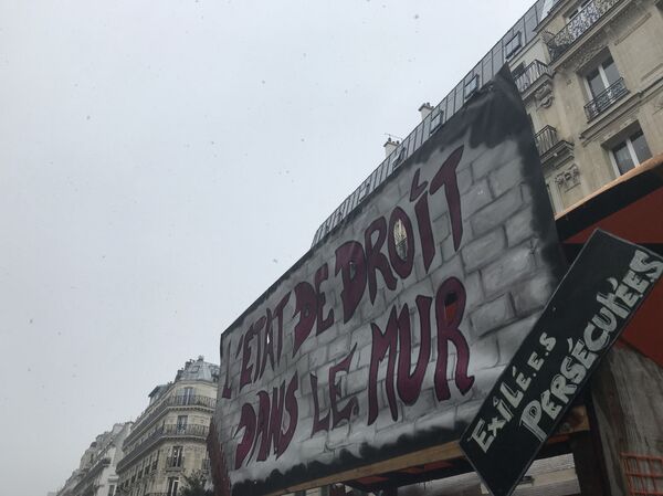 Manifestation à Paris contre les violences policières - Sputnik Afrique