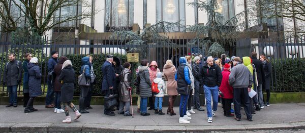 Голосование на выборах президента России за рубежом - Sputnik Afrique