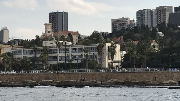 Вид на набережную в Бейрута со стороны Средиземного моря - Sputnik Afrique