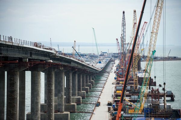 Le pont de Crimée sera mis en service six mois avant la date prévue - Sputnik Afrique