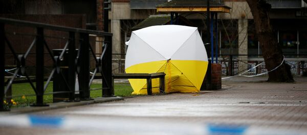 Полицейское оцепление в городе Солсбери после госпитализации бывшего полковника ГРУ Сергея Скрипаля - Sputnik Afrique