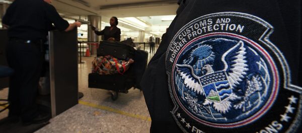US Customs and Border Protection Officer - Sputnik Afrique