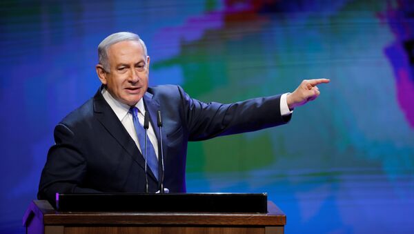 Israeli Prime Minister Benjamin Netanyahu gestures as he addresses a health conference in Tel Aviv, Israel - Sputnik Afrique