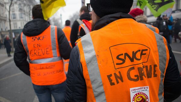 Всеобщая забастовка госслужащих во Франции - Sputnik Afrique