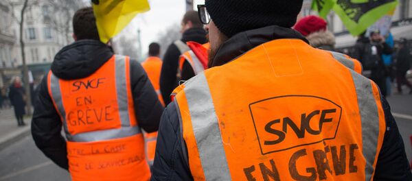 Всеобщая забастовка госслужащих во Франции - Sputnik Afrique