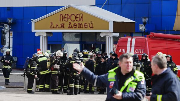 Пожар в торговом центре Персей в Москве - Sputnik Afrique