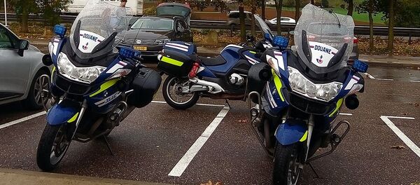 BMW de la douane française - Sputnik Afrique