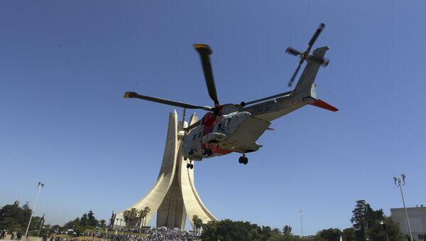 Un hélicoptère de l'armée algérieene - Sputnik Afrique