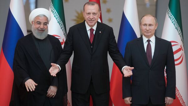 Hassan Rohani, Recep Tayyip Erdogan et Vladimir Poutine - Sputnik Afrique