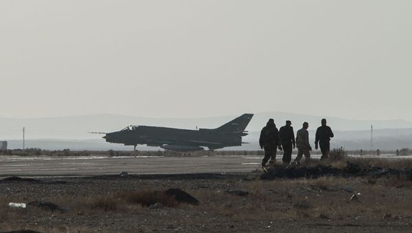 A Su-22 fighter jet at the Syrian Air Force base in Homs province - Sputnik Afrique