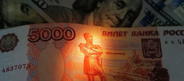Dollars et roubles - Sputnik Afrique
