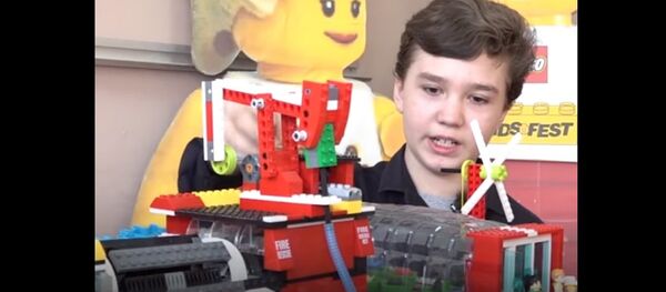 Cet enfant a construit un réacteur nucléaire… en Lego - Sputnik Afrique