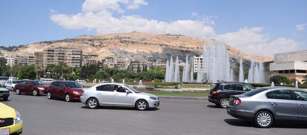 Zakharova qualifie les frappes contre la Syrie de «croix» faite sur les pourparlers paix - Sputnik Afrique