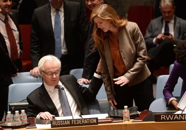 Vitali Tchourkine et Samantha Power - Sputnik Afrique