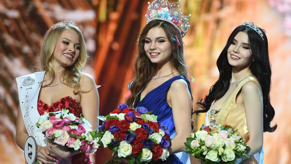 La gagnante et les finalistes du concours de beauté Miss Russie 2018 - Sputnik Afrique