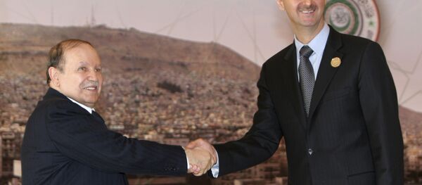 Abdelaziz Bouteflika et Bachar Assad à Damas le 29 mars 2008 lors du sommet de la Ligue arabe - Sputnik Afrique