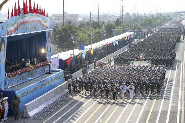 Défilé militaire en l’honneur de la Journée nationale de l’Armée à Téhéran - Sputnik Afrique