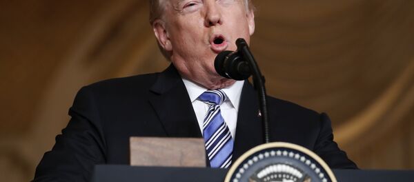 Donald Trump lors d'une conférence de presse avec Shinzo Abe - Sputnik Afrique