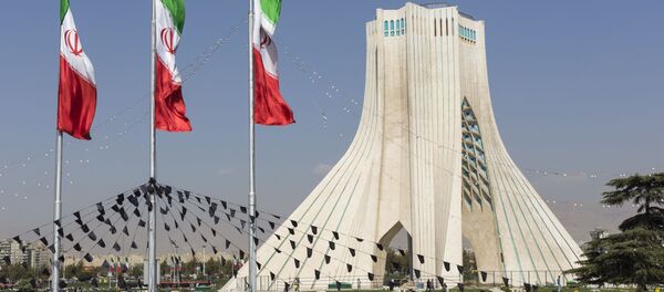 Wieża Azadi w Teheranie - Sputnik Afrique