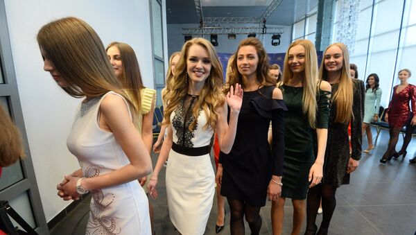 Les finalistes du concours de beauté Miss Biélorussie 2018 - Sputnik Afrique