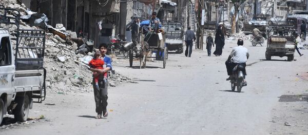 Пригород Дамаска Дума после освобождения от боевиков - Sputnik Afrique