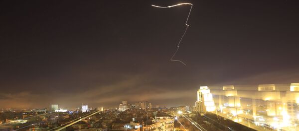 Damascus is seen as the U.S. launches an attack on Syria targeting different parts of the capital early Saturday, April 14, 2018 - Sputnik Afrique