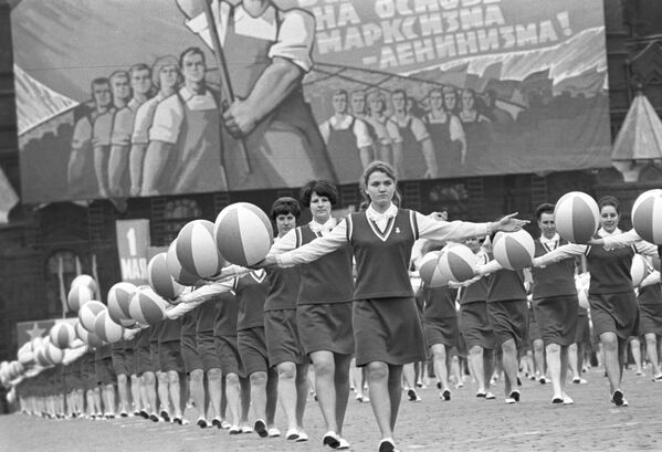 Comment était célébrée la Journée internationale des travailleurs en URSS - Sputnik Afrique