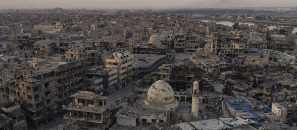 In this Nov. 15, 2017 photo, aerial view of destroyed building and shops in the Old City of Mosul, Iraq - Sputnik Afrique