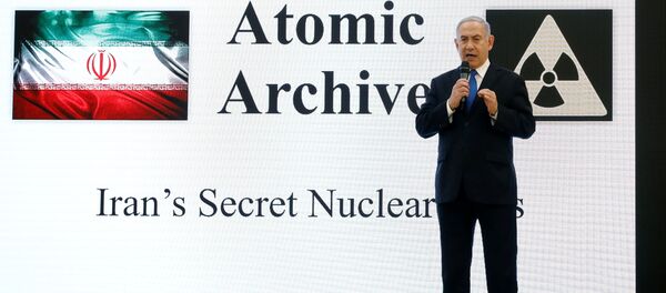 Israeli Prime minister Benjamin Netanyahu speaks during a news conference at the Ministry of Defence in Tel Aviv, Israel, April 30, 2018 - Sputnik Afrique