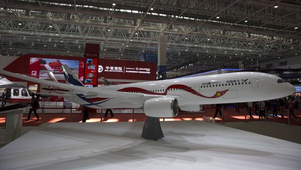 Une maquette d'avion russo-chinois - Sputnik Afrique