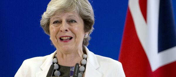 British Prime Minister Theresa May Theresa May speaks during a media conference at an EU summit in Brussels on Friday, Oct. 20, 2017. - Sputnik Afrique