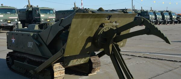 Le robot de déminage russe Uran-6 - Sputnik Afrique