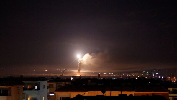 Missile fire is seen from Damascus, Syria May 10, 2018 - Sputnik Afrique