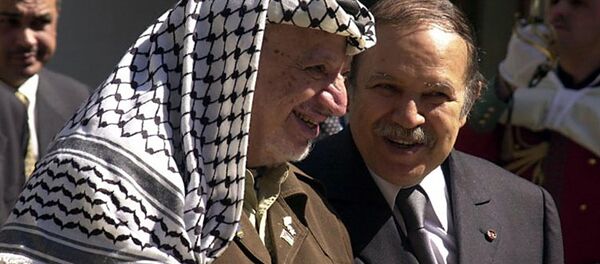 Abdelaziz Bouteflika et Yasser Arafat - Sputnik Afrique