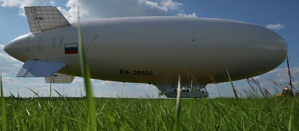 Dirigeable russe AU-30 produit par Avgur - Sputnik Afrique