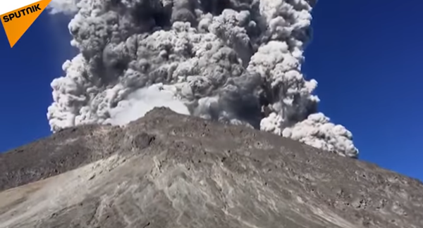 Eruption du volcan Merapi à Java - Sputnik Afrique