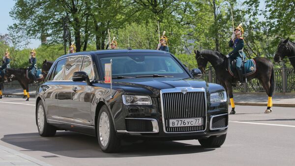Aurus limousine of the President of the Russian Federation motorcade, part of the Cortege project - Sputnik Afrique