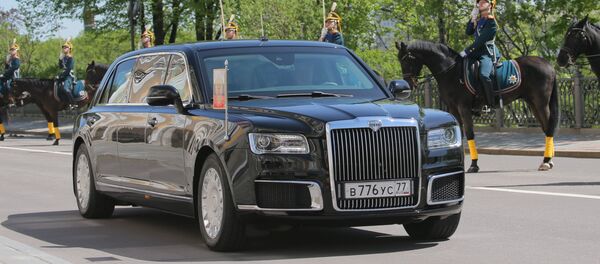 Aurus limousine of the President of the Russian Federation motorcade, part of the Cortege project - Sputnik Afrique