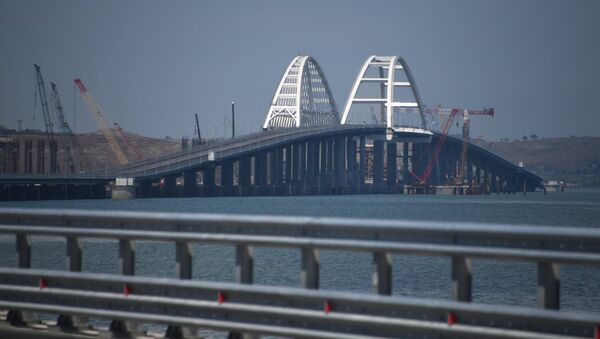 Crimean bridge opens for automobile transport - Sputnik Afrique