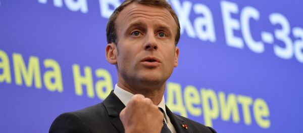 Президент Франции Эммануэль Макрон во время заявления для прессы на саммите ЕС в Софии. - Sputnik Afrique