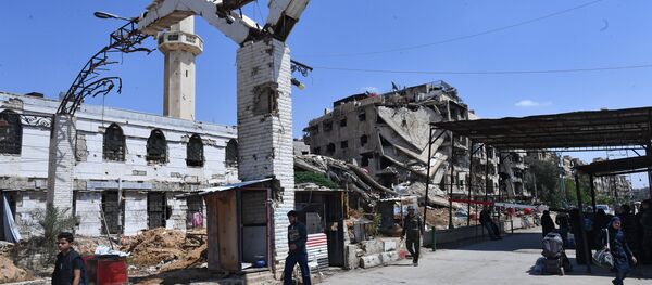 Un poste de contrôle à Babila, au sud de Damas - Sputnik Afrique