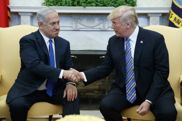 President Donald Trump meets with Israeli Prime Minister Benjamin Netanyahu in the Oval Office of the White House, Monday, March 5, 2018, in Washington - Sputnik Afrique