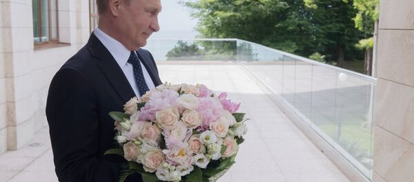 Vladimir Poutine avant la rencontre avec Angela Merkel - Sputnik Afrique