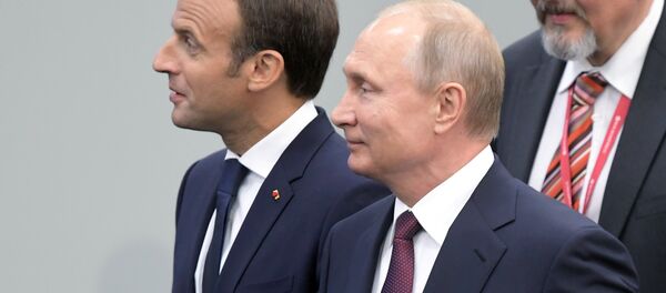Poutine et Macron - Sputnik Afrique