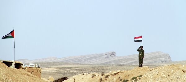 Un poste de contrôle syrien à la frontière avec le Liban Un poste de contrôle syrien à la frontière avec le Liban - Sputnik Afrique