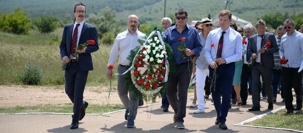 Делегация Италии почтила память погибших предков в Крымской войне под Севастополем - Sputnik Afrique