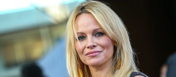 Pamela Anderson attends the world premiere of Unity at the DGA Theater on Wednesday, June 24, 2015 in Los Angeles - Sputnik Afrique