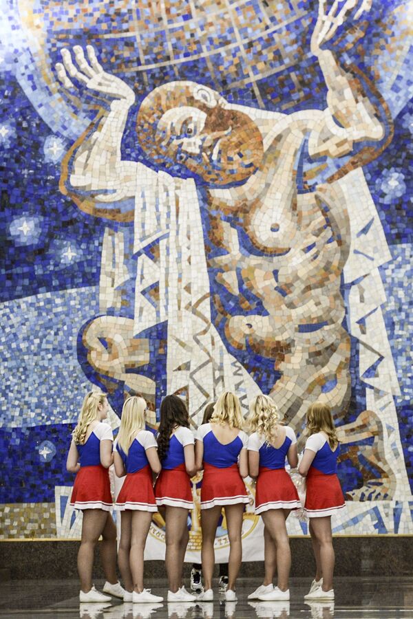 Supportrices à Saint-Pétersbourg  - Sputnik Afrique