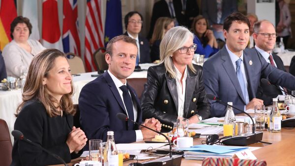 Chrystia Freeland, Emmanuel Macron, Isabelle Hudon, Justin Trudeau et Mark Suzman - Sputnik Afrique